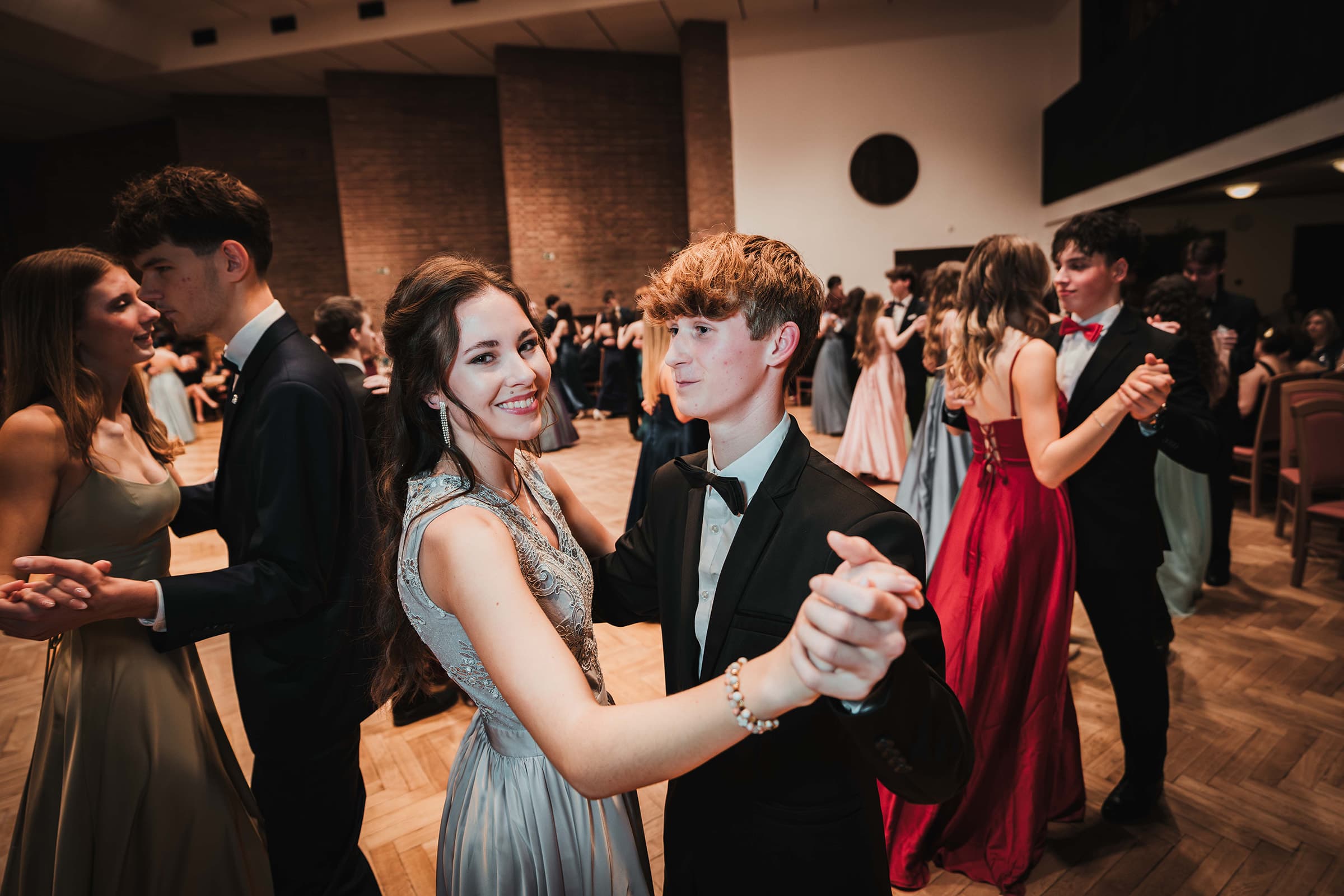 Taneční škola Dagmar - barevná prodloužená 2025